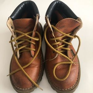 Dr. Marten tan boot kids size 6